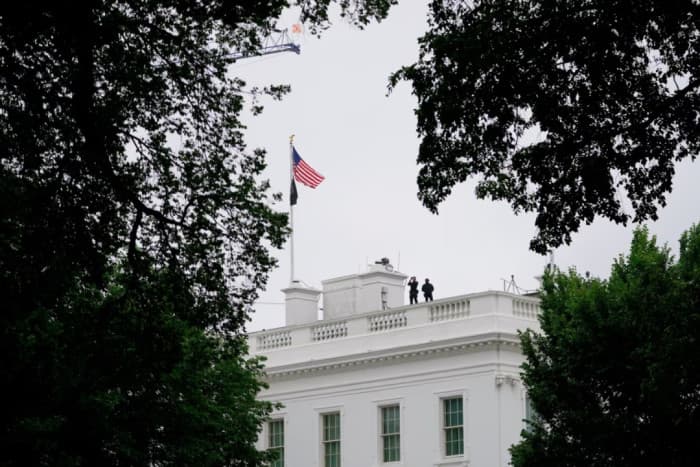 Pasca Penembakan Gedung Putih, Trump Aman